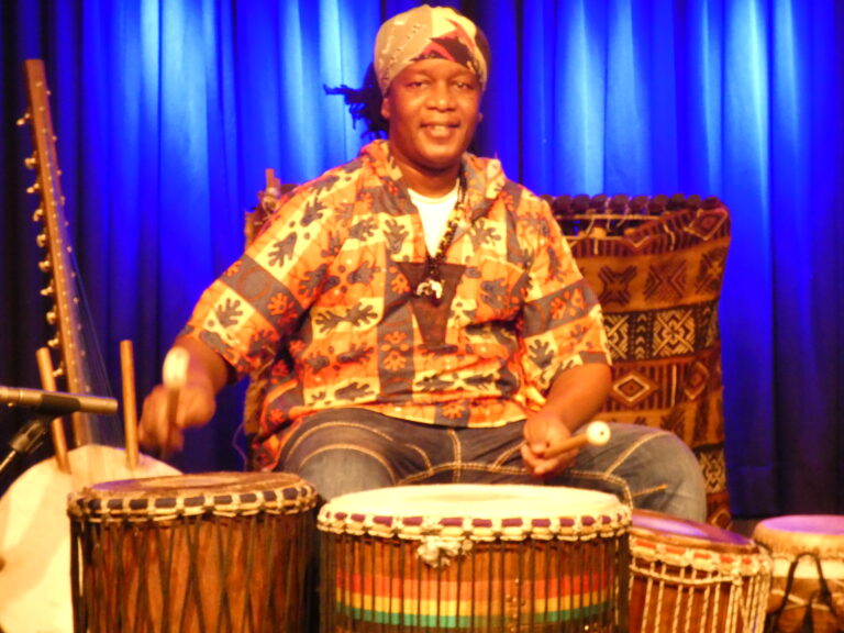 DADY KING – Westafrikanische Rhythmen & Mitmach-Musik